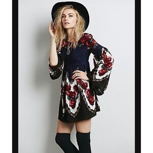 Free People Free Falling Tapestry Dress Sz S Navy Red Boho Indie‎ Sleeze